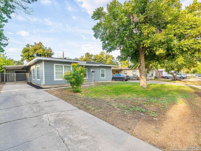 219 E Formosa, San Antonio, TX 78221