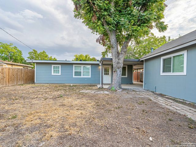 219 E Formosa, San Antonio, TX 78221