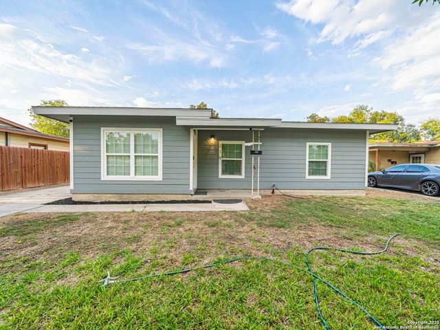 219 E Formosa, San Antonio, TX 78221