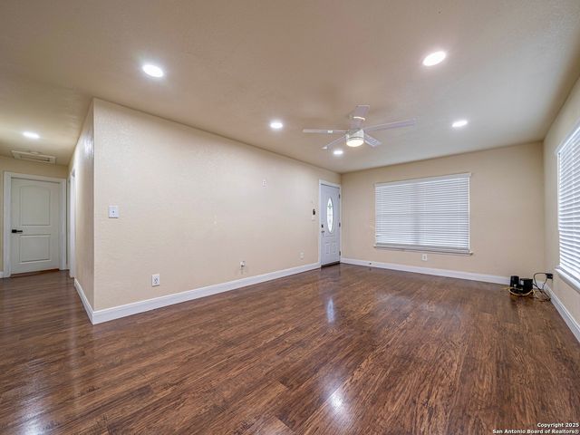 219 E Formosa, San Antonio, TX 78221
