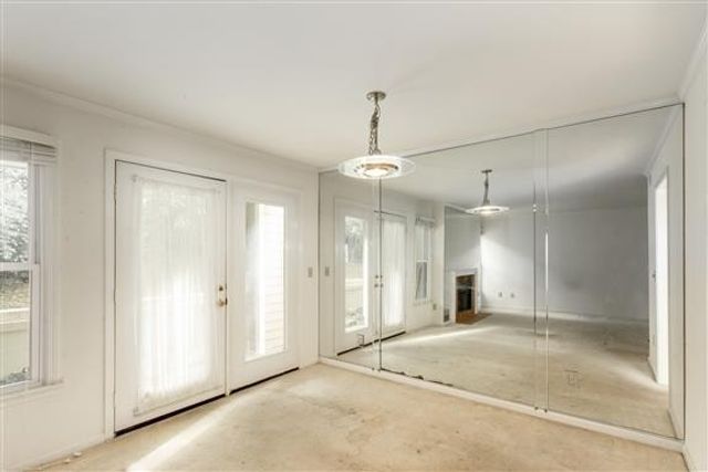 202 Hillsboro Pl, Nashville, TN 37215