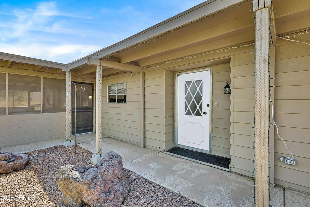 25607 S ILLINOIS Avenue, Sun Lakes, AZ 85248 — exterior