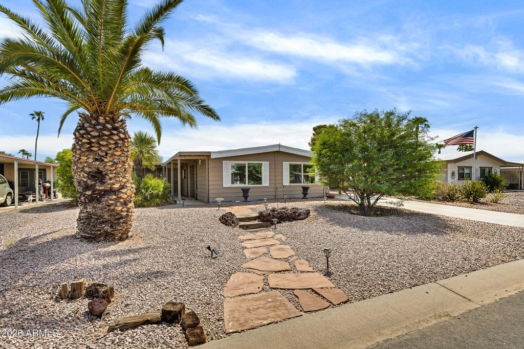 25607 S ILLINOIS Avenue, Sun Lakes, AZ 85248 — photo 3