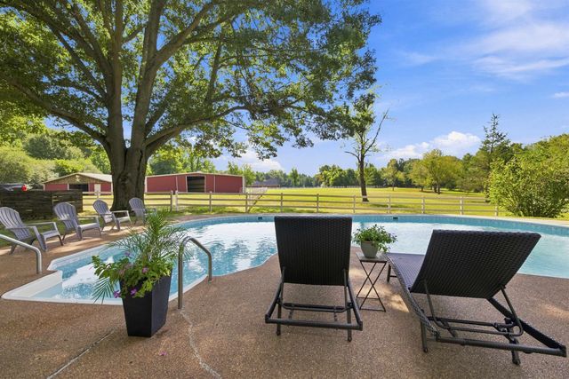 6265 TWIN OAKS DR, Millington, TN 38053