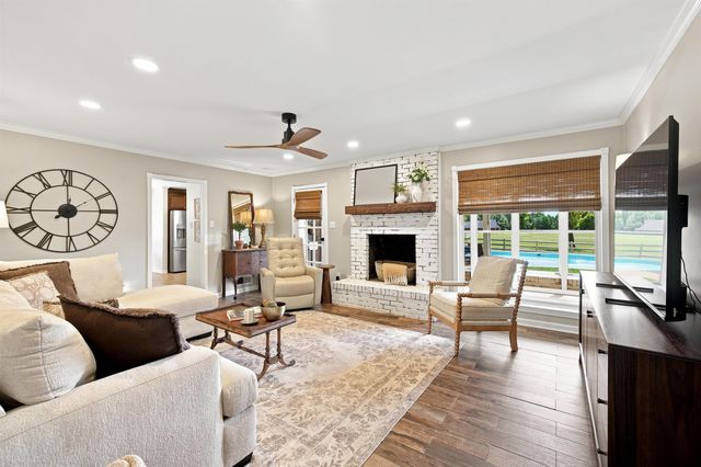6265 TWIN OAKS DR, Millington, TN 38053