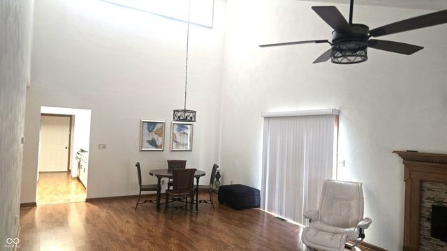 606 S Buckingham Court 8-B, Anderson, IN 46013