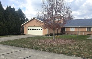 606 S Buckingham Court 8-B, Anderson, IN 46013