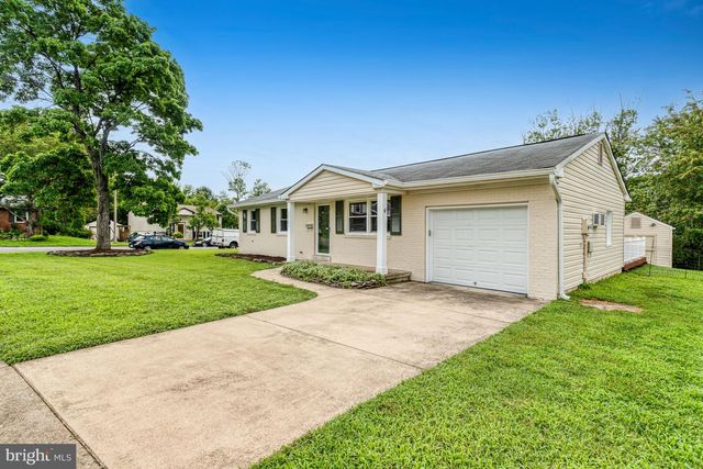 15101 CAMPBELL LN, Woodbridge, VA 22193