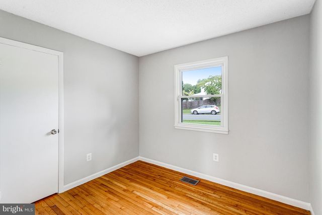 15101 CAMPBELL LN, Woodbridge, VA 22193
