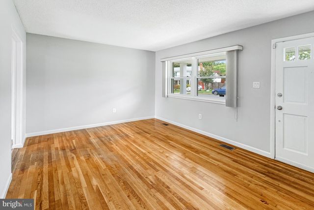 15101 CAMPBELL LN, Woodbridge, VA 22193