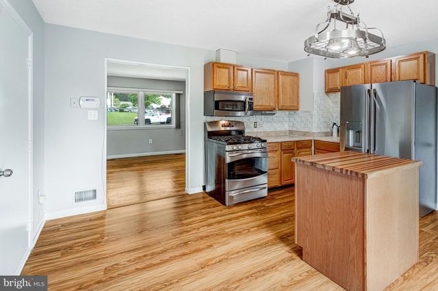 15101 CAMPBELL LN, Woodbridge, VA 22193
