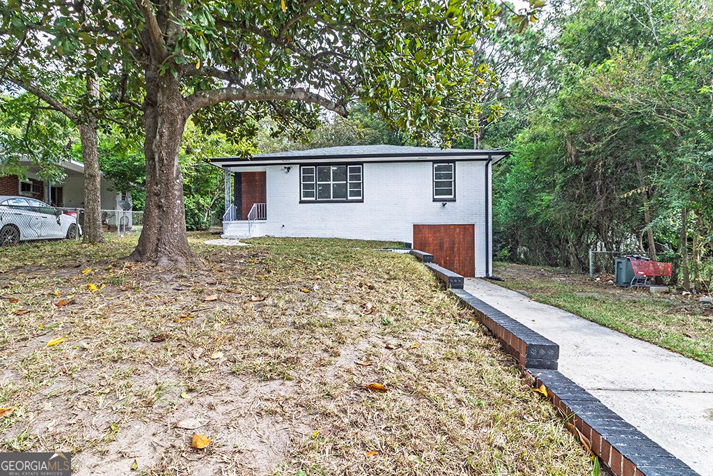 1124 N Beddingfield Drive, Macon, GA 31206