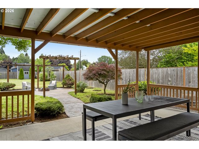 511 Nw 56TH Cir, Vancouver, WA 98663
