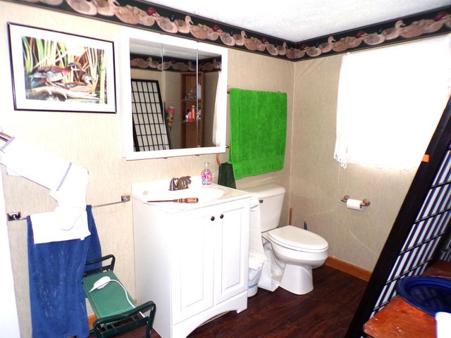 40 Lark Street, Franklin, NH 03235