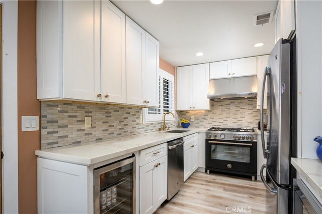 686 Governor St, Costa Mesa, CA 92627