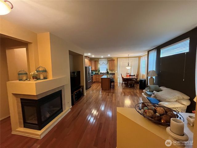 13702 231st Lane NE, Redmond, WA 98053