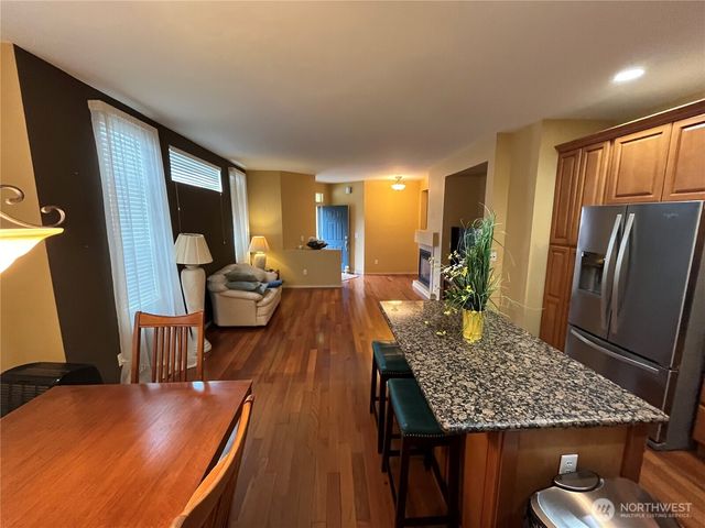 13702 231st Lane NE, Redmond, WA 98053