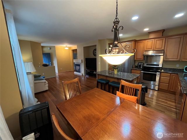 13702 231st Lane NE, Redmond, WA 98053