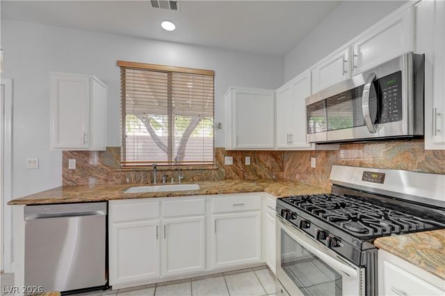 1425 Hometown Avenue, Henderson, NV 89074