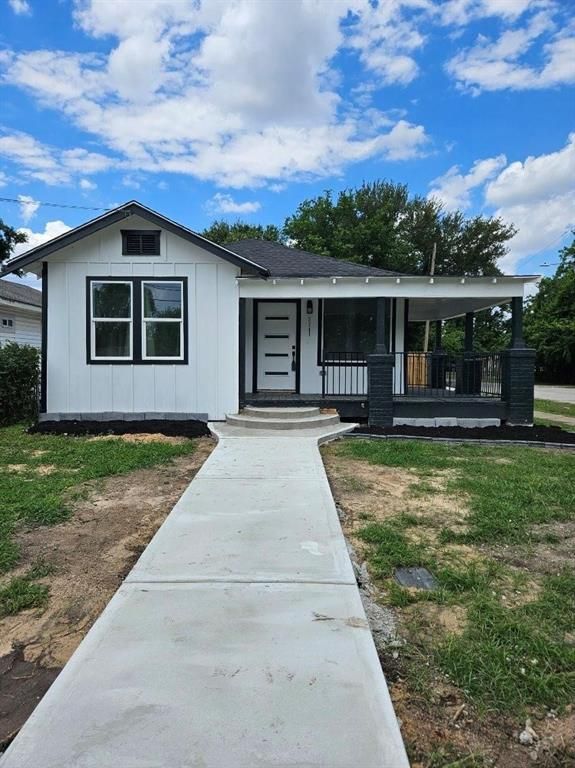 3241 Reeves Street, Houston, TX 77004
