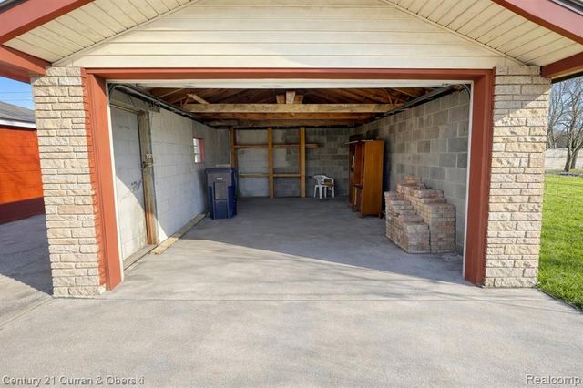 421 Polk Avenue, River Rouge, MI 48218