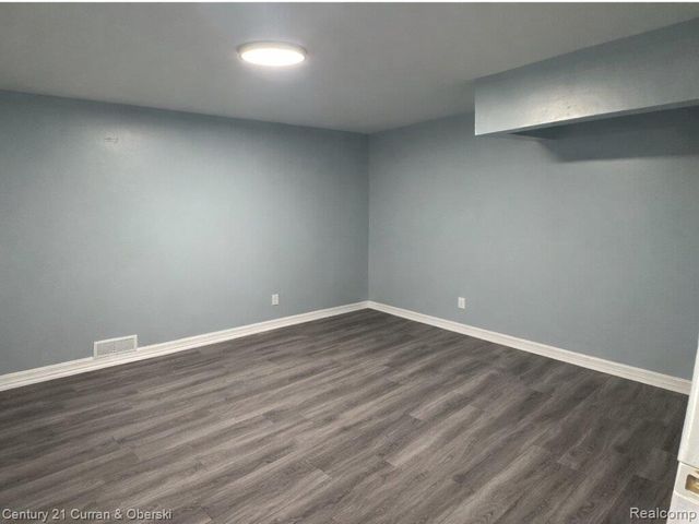 421 Polk Avenue, River Rouge, MI 48218