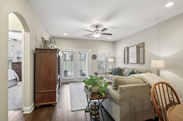 287 Chancery Dr, Gallatin, TN 37066