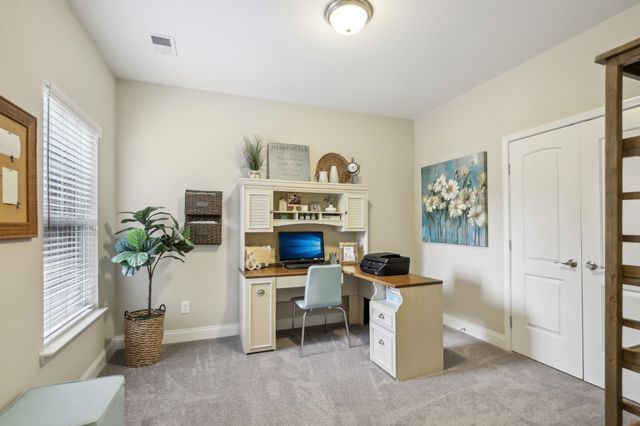 287 Chancery Dr, Gallatin, TN 37066