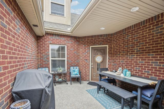 287 Chancery Dr, Gallatin, TN 37066