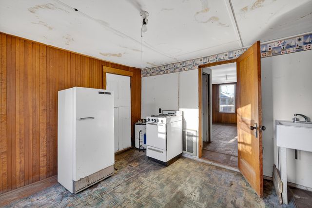 27 Kentville Terrace, Hampton, NH 03842