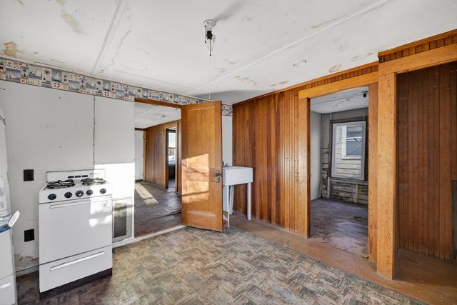 27 Kentville Terrace, Hampton, NH 03842