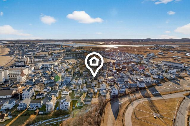 27 Kentville Terrace, Hampton, NH 03842