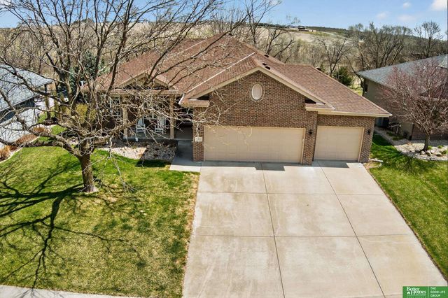 11611 S 198th Street, Gretna, NE 68028