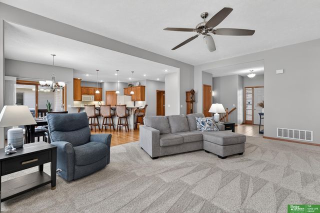 11611 S 198th Street, Gretna, NE 68028
