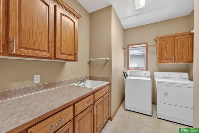 11611 S 198th Street, Gretna, NE 68028
