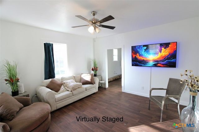 1306 W Mesquite Street, Little River Academy, TX 76554