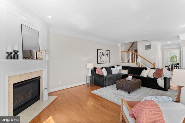 126 GREAT LAUREL SQ, Leesburg, VA 20175