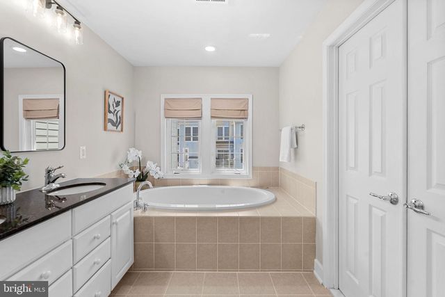 126 GREAT LAUREL SQ, Leesburg, VA 20175