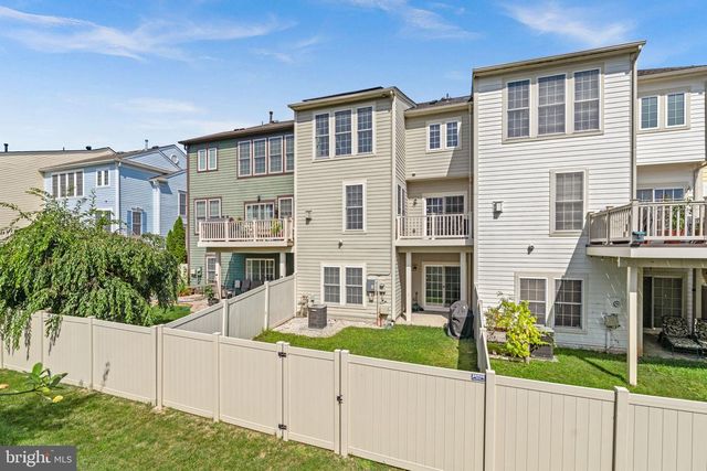 126 GREAT LAUREL SQ, Leesburg, VA 20175
