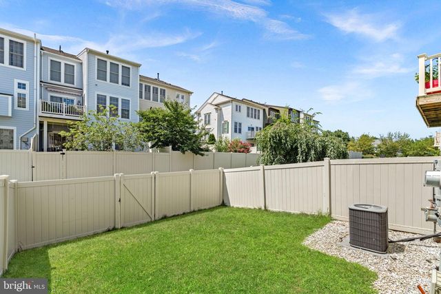 126 GREAT LAUREL SQ, Leesburg, VA 20175