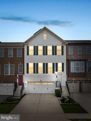 126 GREAT LAUREL SQ, Leesburg, VA 20175
