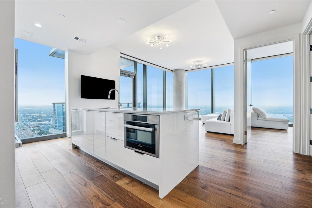 44 East Ave 4104, Austin, TX 78701