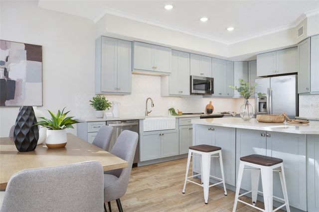 557 PINELLAS BAYWAY S 313, Tierra Verde, FL 33715