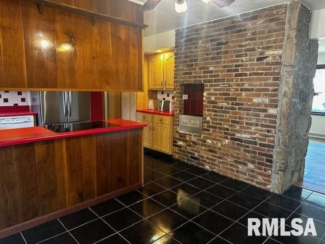 12 Newland Lane, Jacksonville, IL 62650