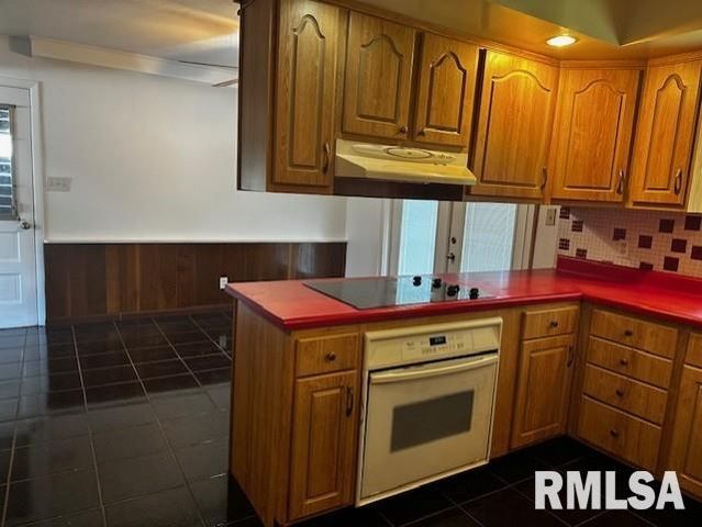 12 Newland Lane, Jacksonville, IL 62650