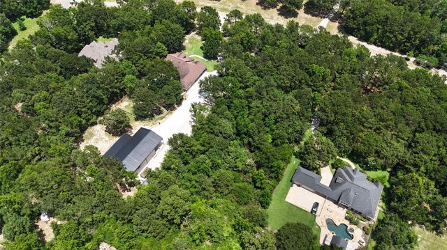 8524 Crown Lake Court, Montgomery, TX 77316