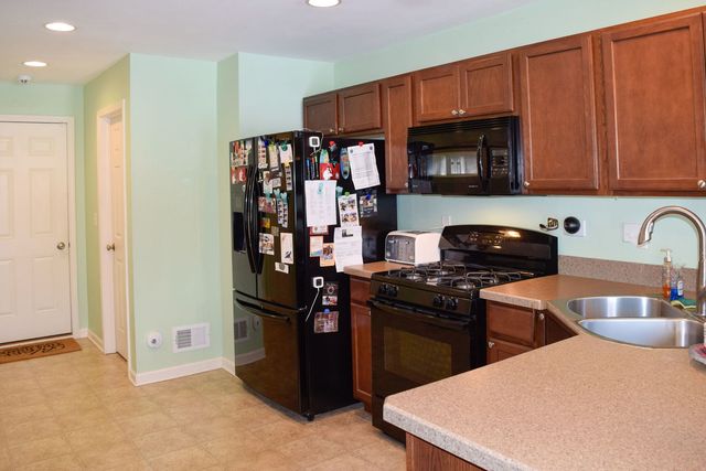 748 Florence Street, Hampshire, IL 60140