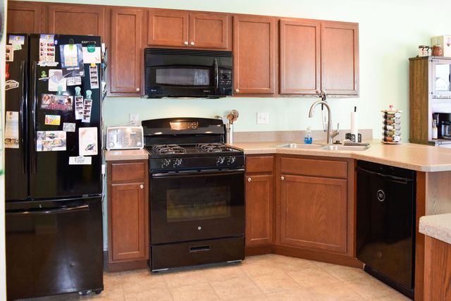 748 Florence Street, Hampshire, IL 60140