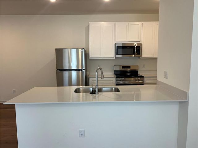 206 Mason Court, Yukon, OK 73099