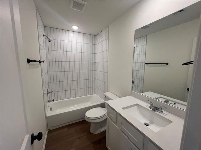 206 Mason Court, Yukon, OK 73099